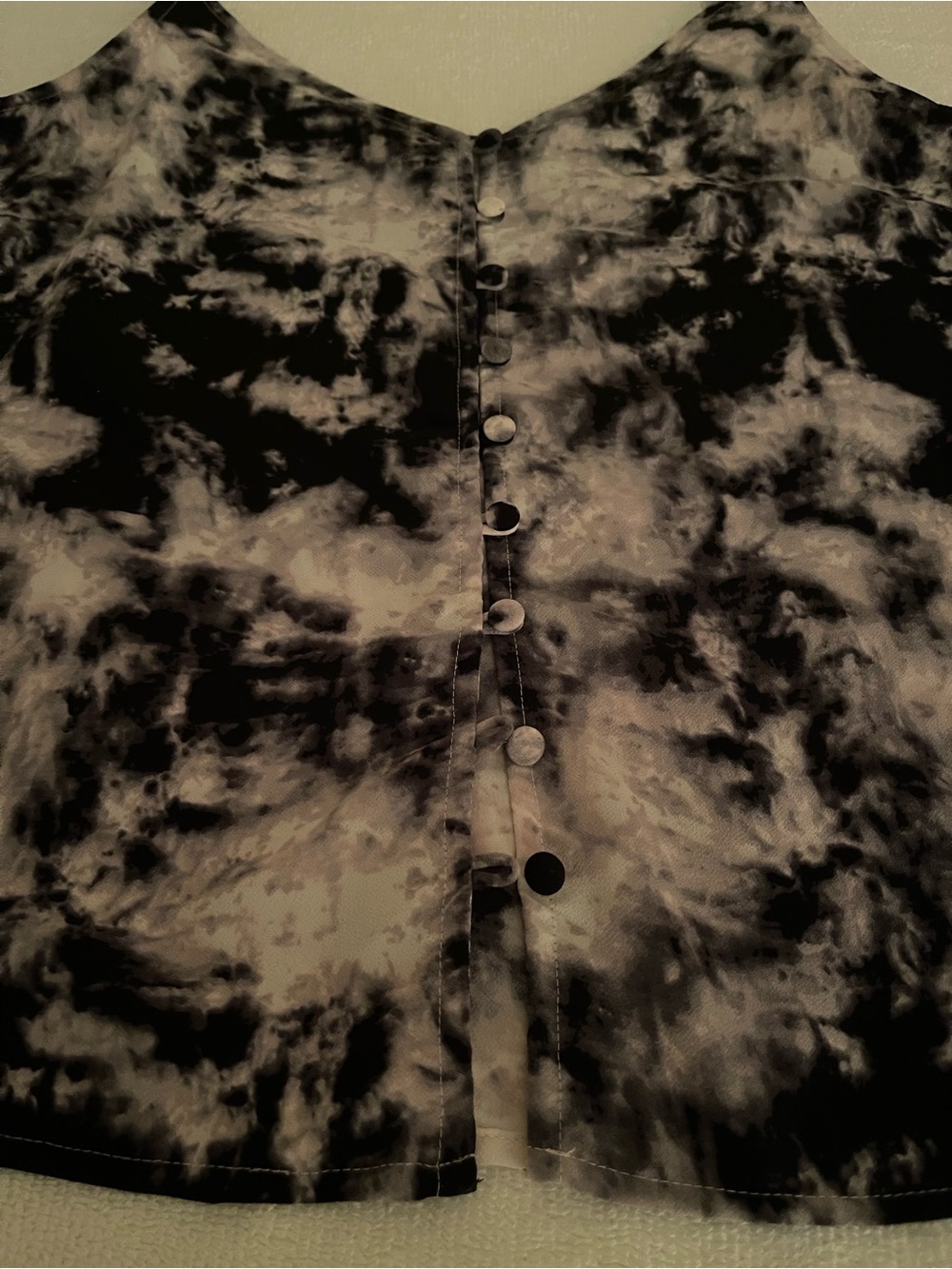 Sanctuary Tie-Dye Black & White Button-Front Cami - EUC - Medium - Picture 7 of 8